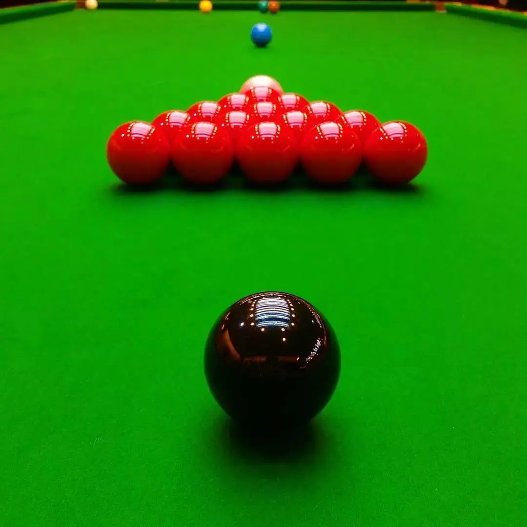 2023斯诺克英锦赛：威尔逊VS克拉克，谁能问鼎？精彩对决不容错过！